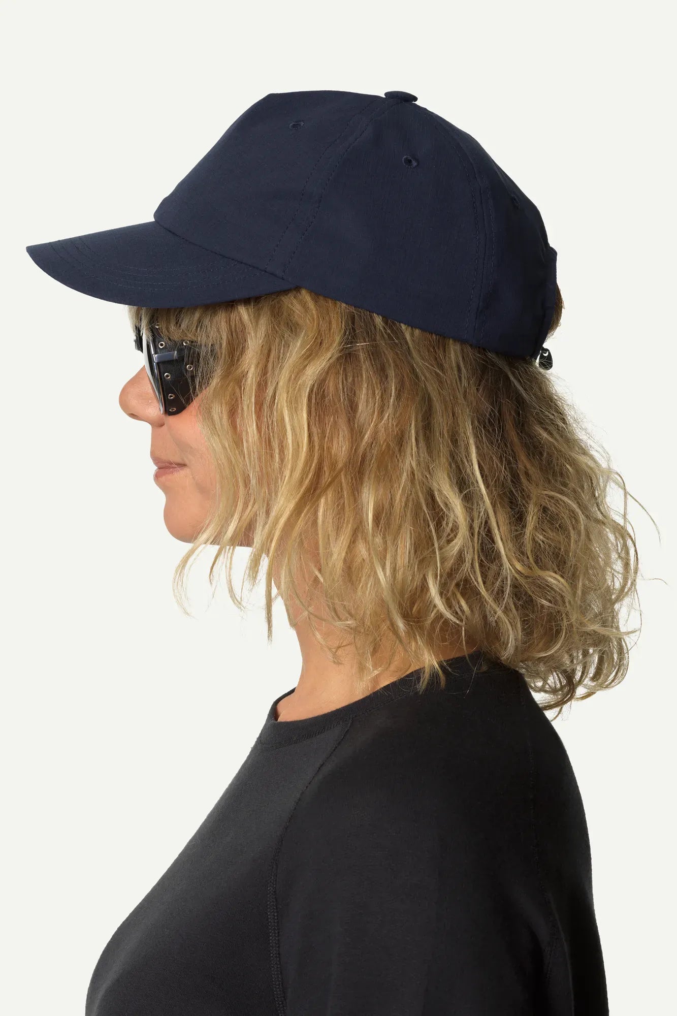 349054_703_204_Women_Daybreak_Cap_blue_illusion_c_low