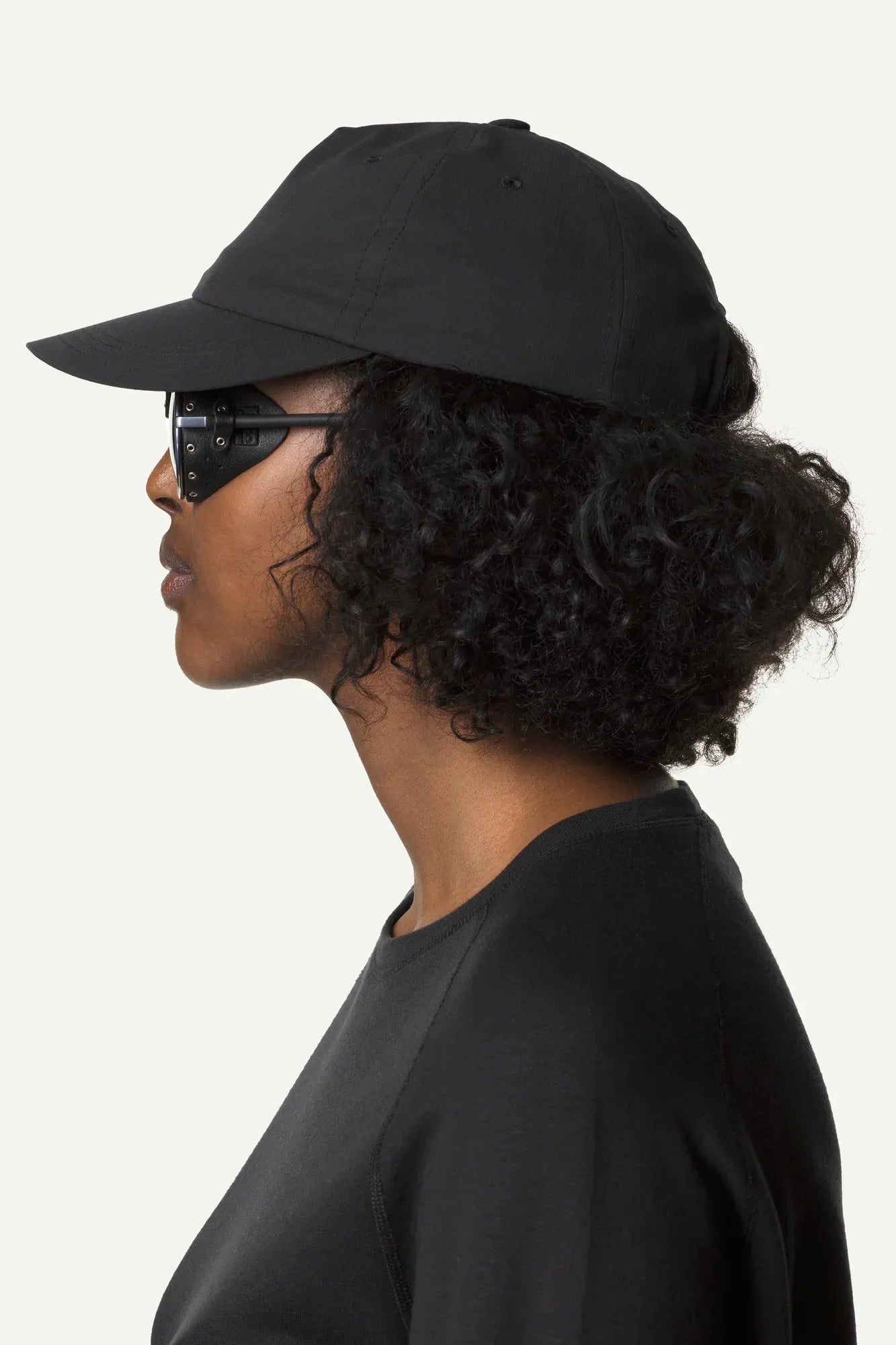 349054_900_203_Women_Daybreak_Cap_true_black_c_low