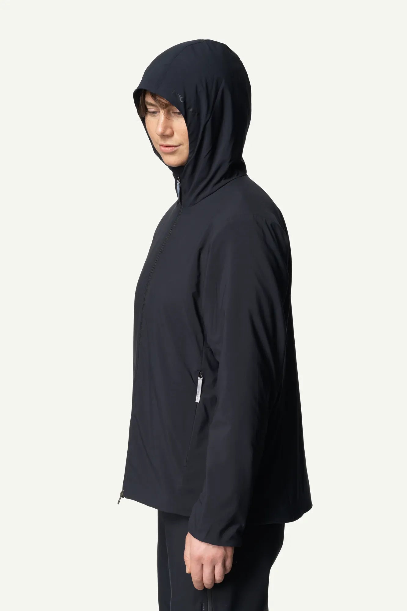 810026_900_201_Women_Puff_Up_Insulated_Houdi_true_black_B121_c_low