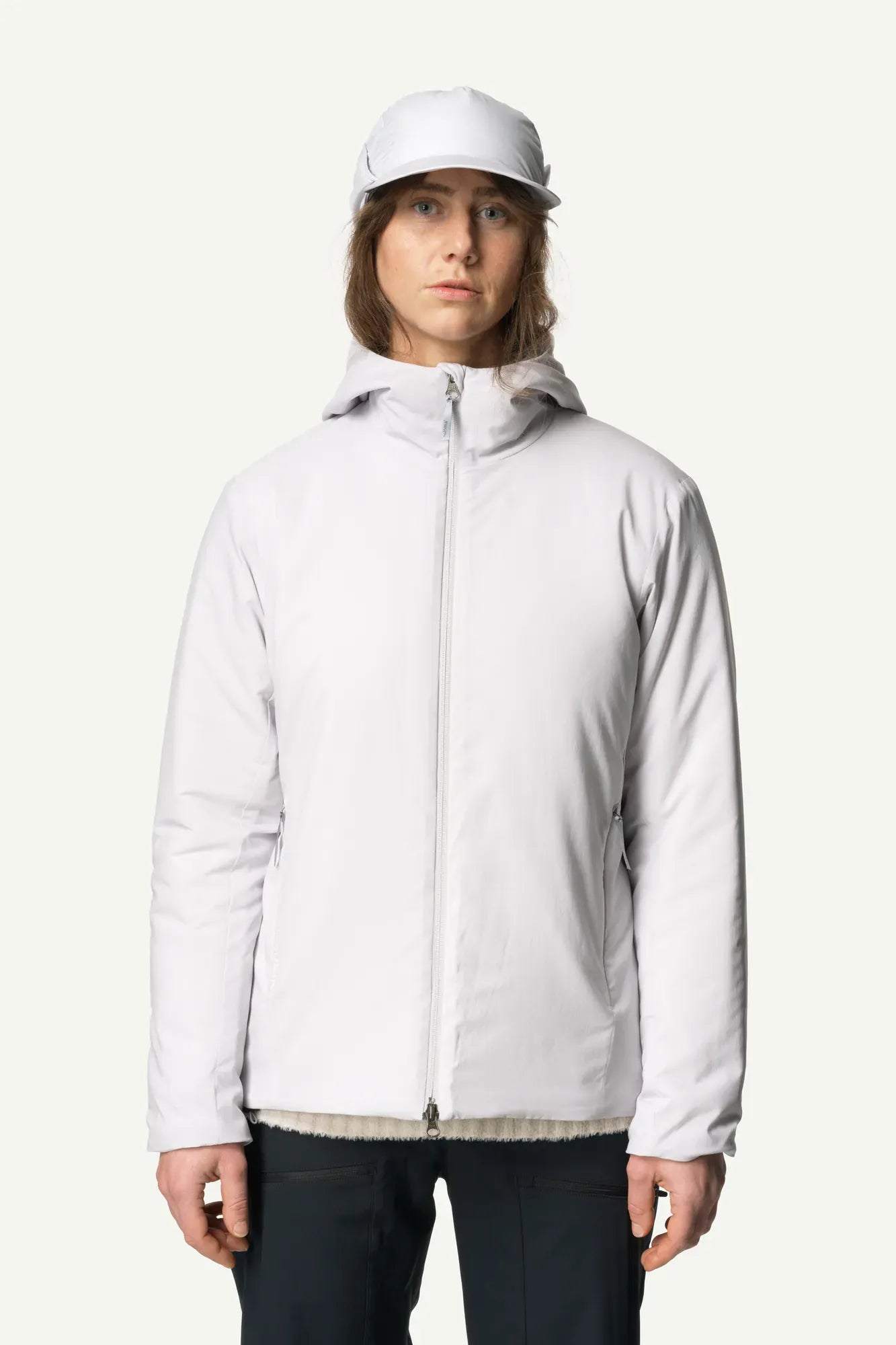 810026_G66_200_Women_Puff_Up_Insulated_Houdi_a_touch_of_gray_B121_c_low