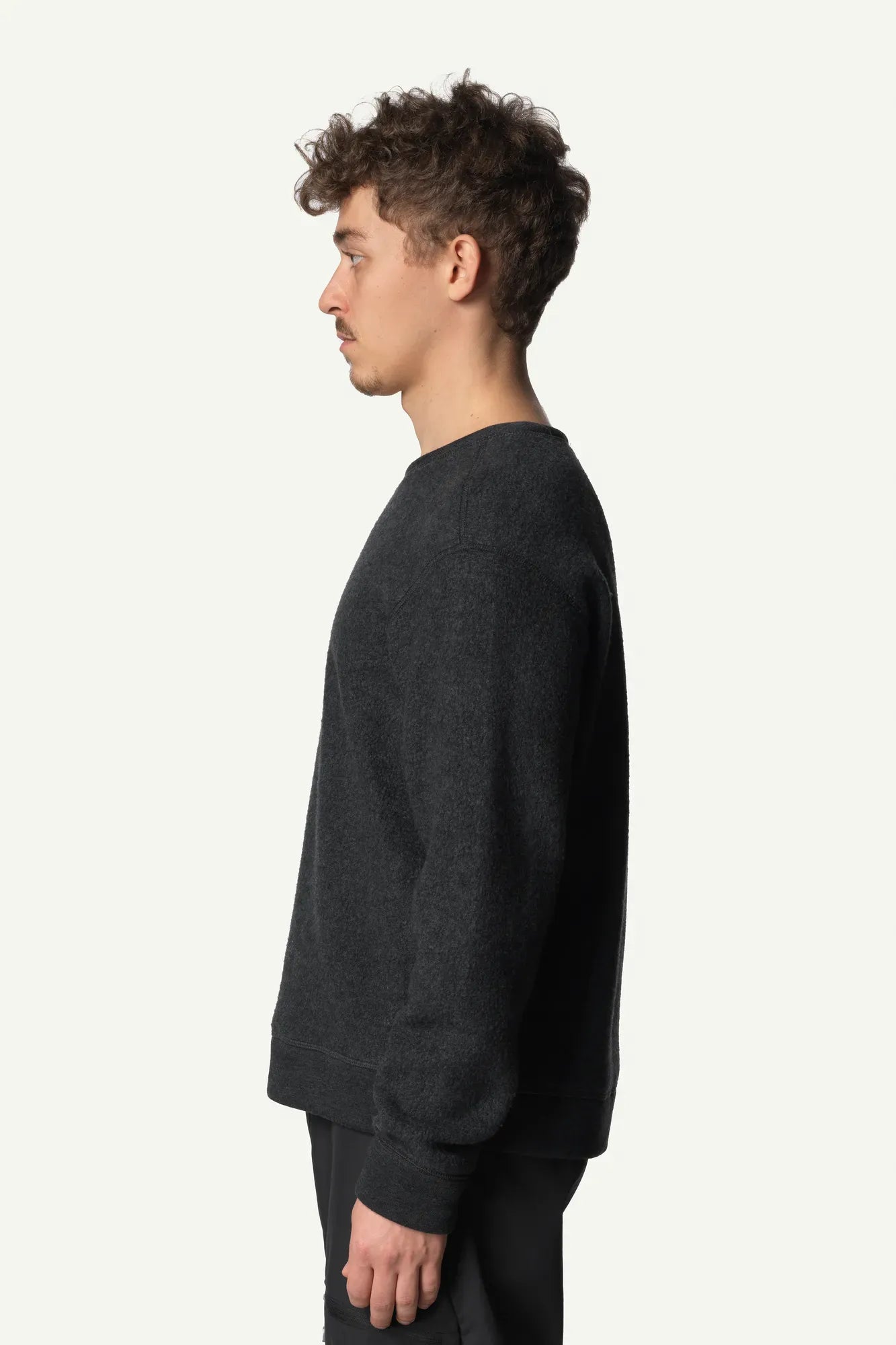 830035_900_201_Men_Alto_Wool_Crew_true_black_c_low