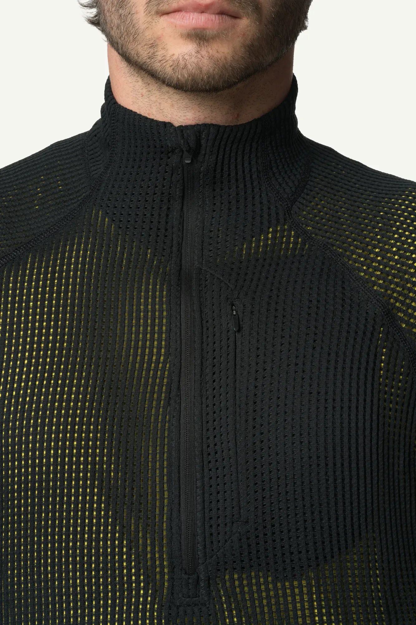 830047_900_600_Men_Pace_Flow_Half_Zip_true_black_c_low