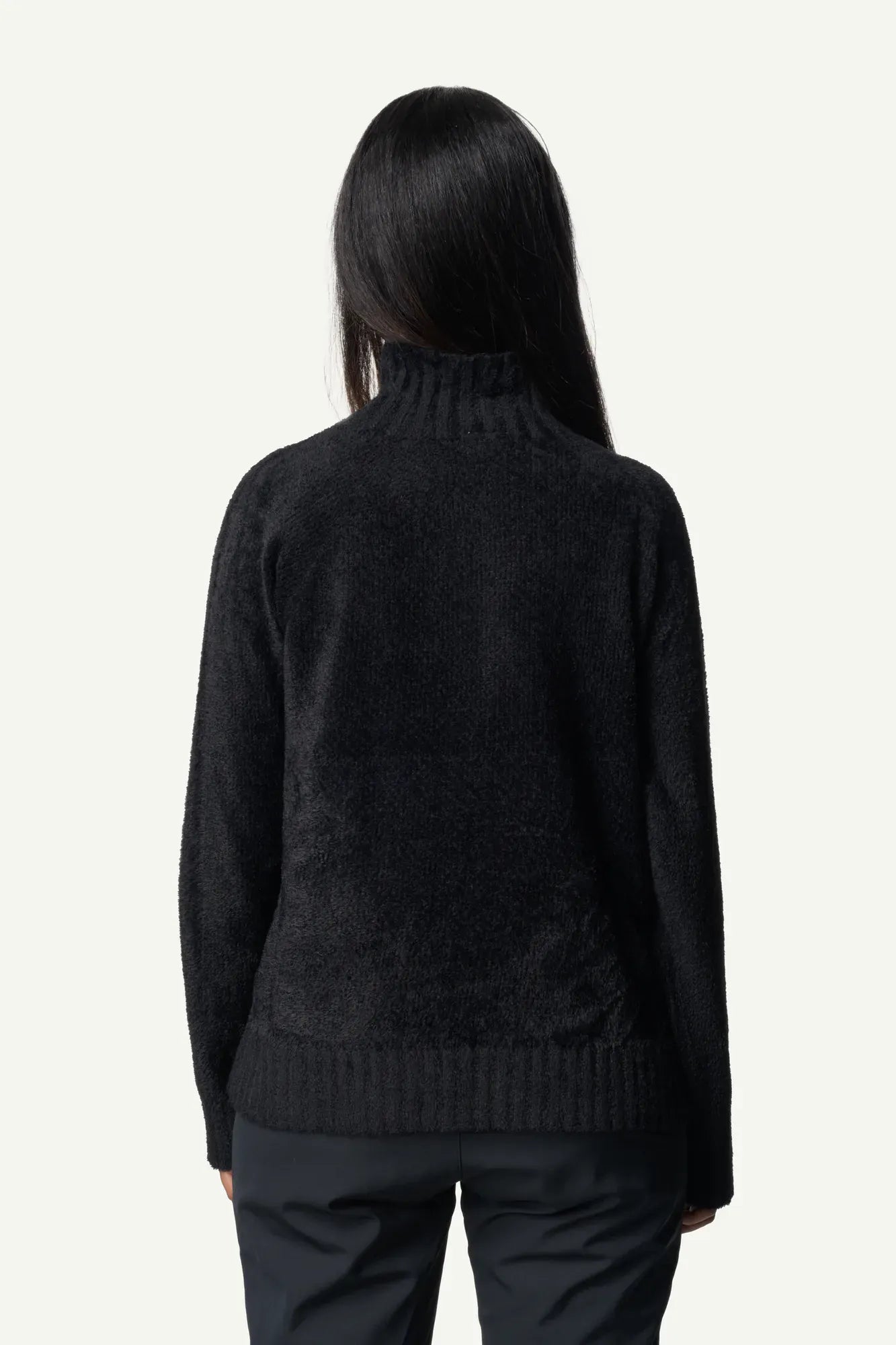 830060_900_202_Women_Lykan_Crew_true_black_B100_c_low