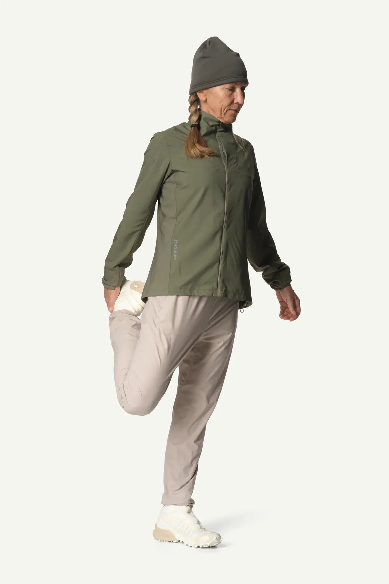 840006_D40_101_Women_Pace_Wind_Jacket_sage_green_C473_c_low