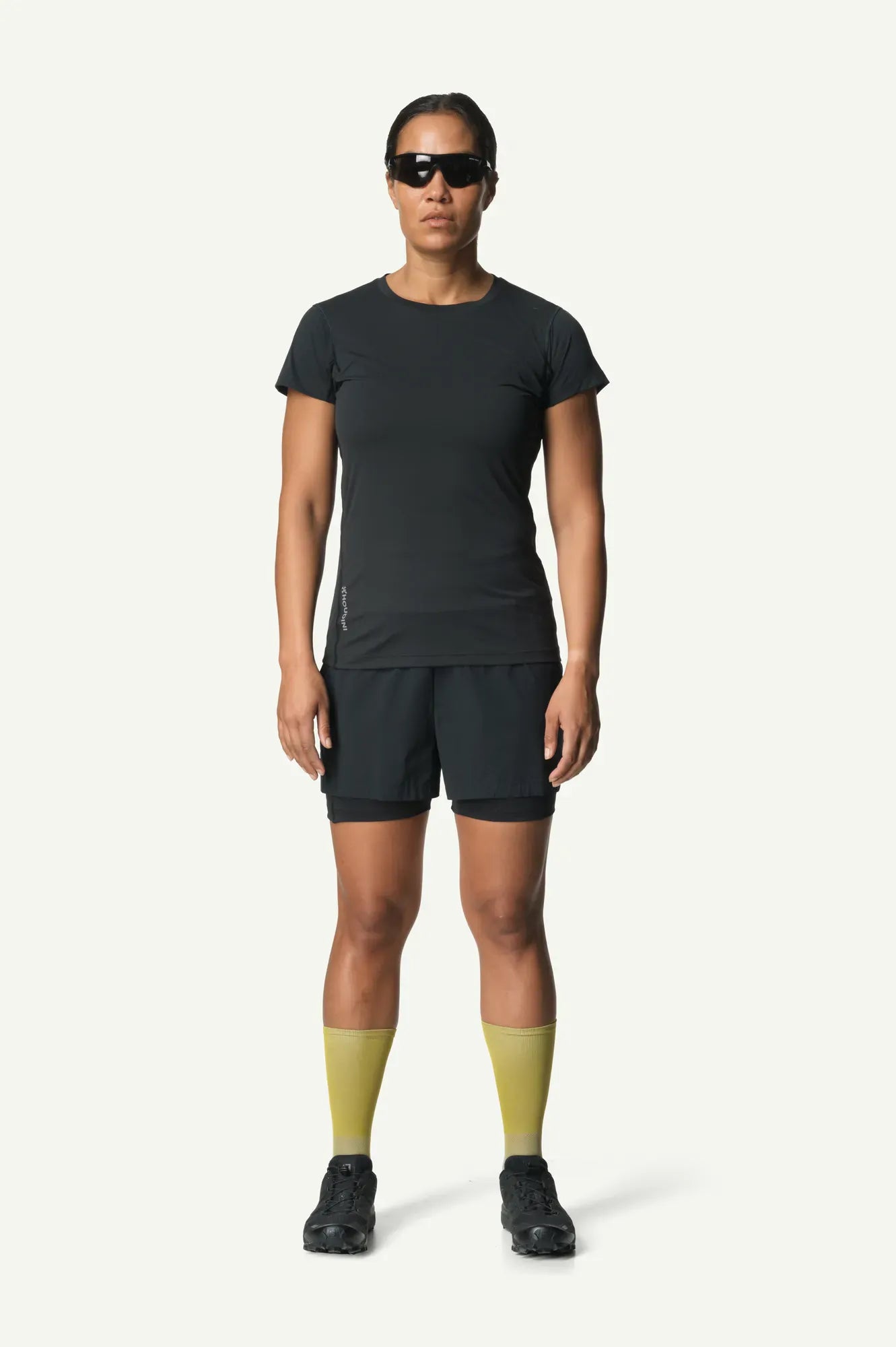 840059_900_107_Women_Pace_Trail_Shorts_true_black_C456_c_low