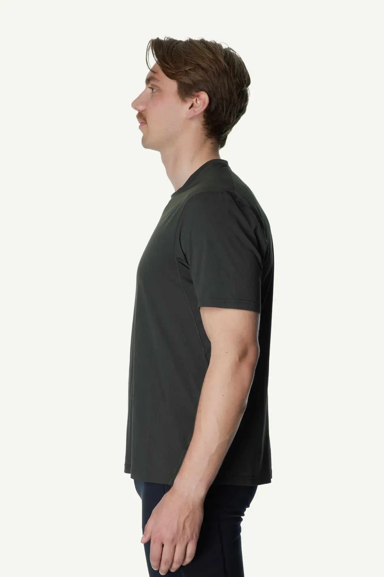 840069_H29_201_Men_Pace_Air_Tee_green_illusion_A372_c_low