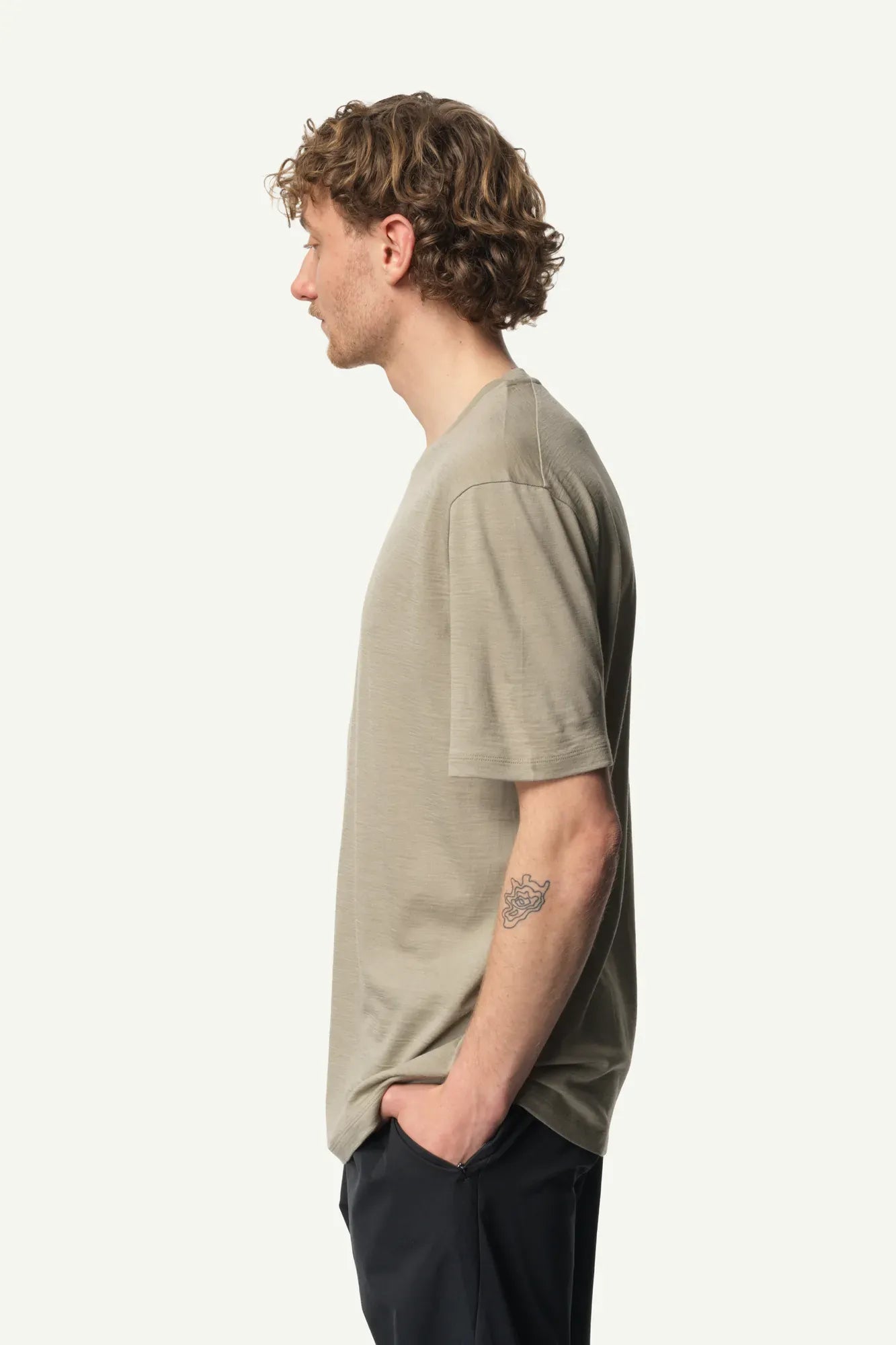 840079_H31_300_Men_Puremerino_Tee_powder_green_c_low
