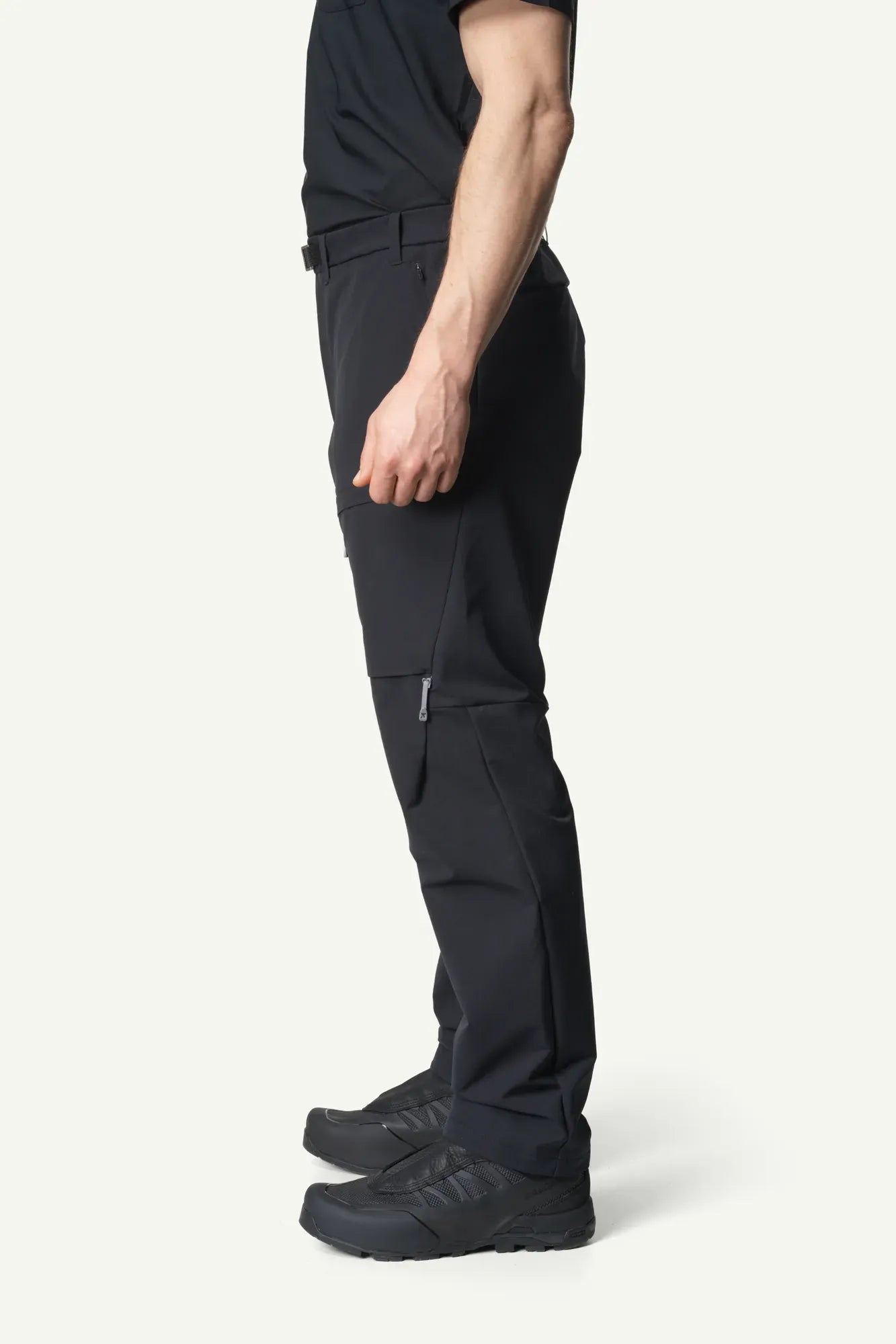 840096_900_300_Men_Alpine_Tech_Pants_true_black_c_low