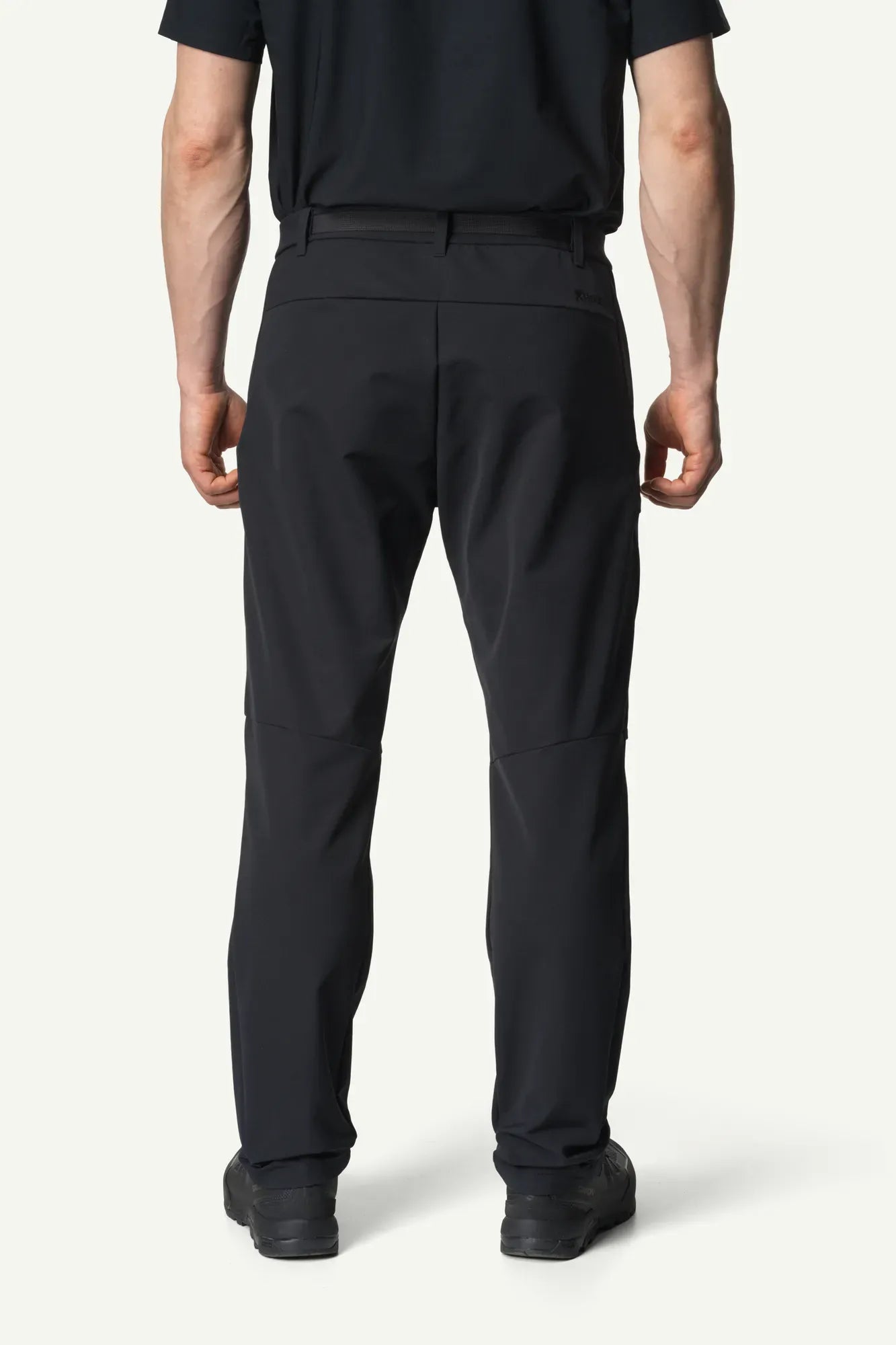 840096_900_400_Men_Alpine_Tech_Pants_true_black_c_low