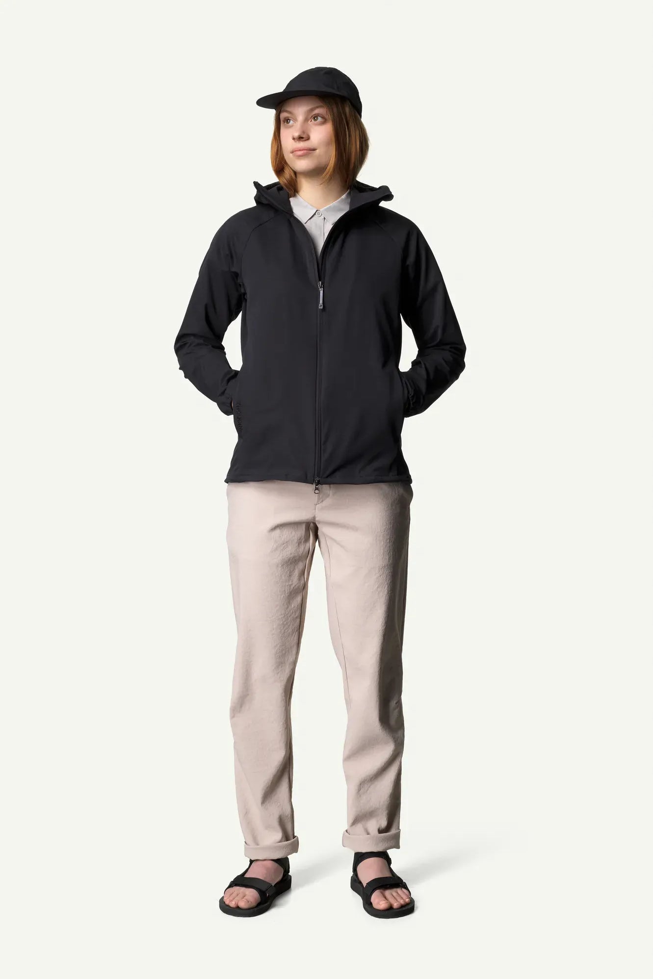 860054_900_100_Women_Daybreak_Jacket_true_black_c_low