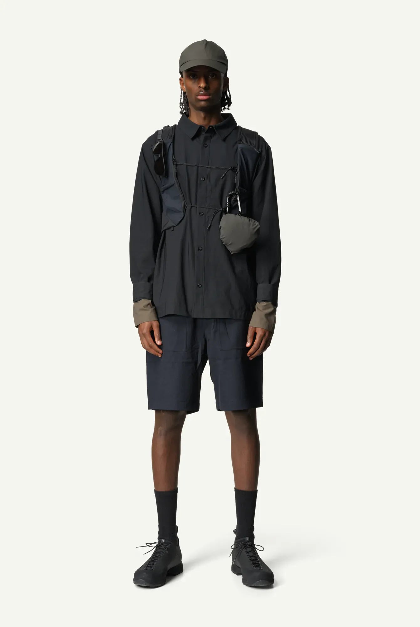 860060_900_100_Men_Symbio_Field_Shirt_true_black_c_low