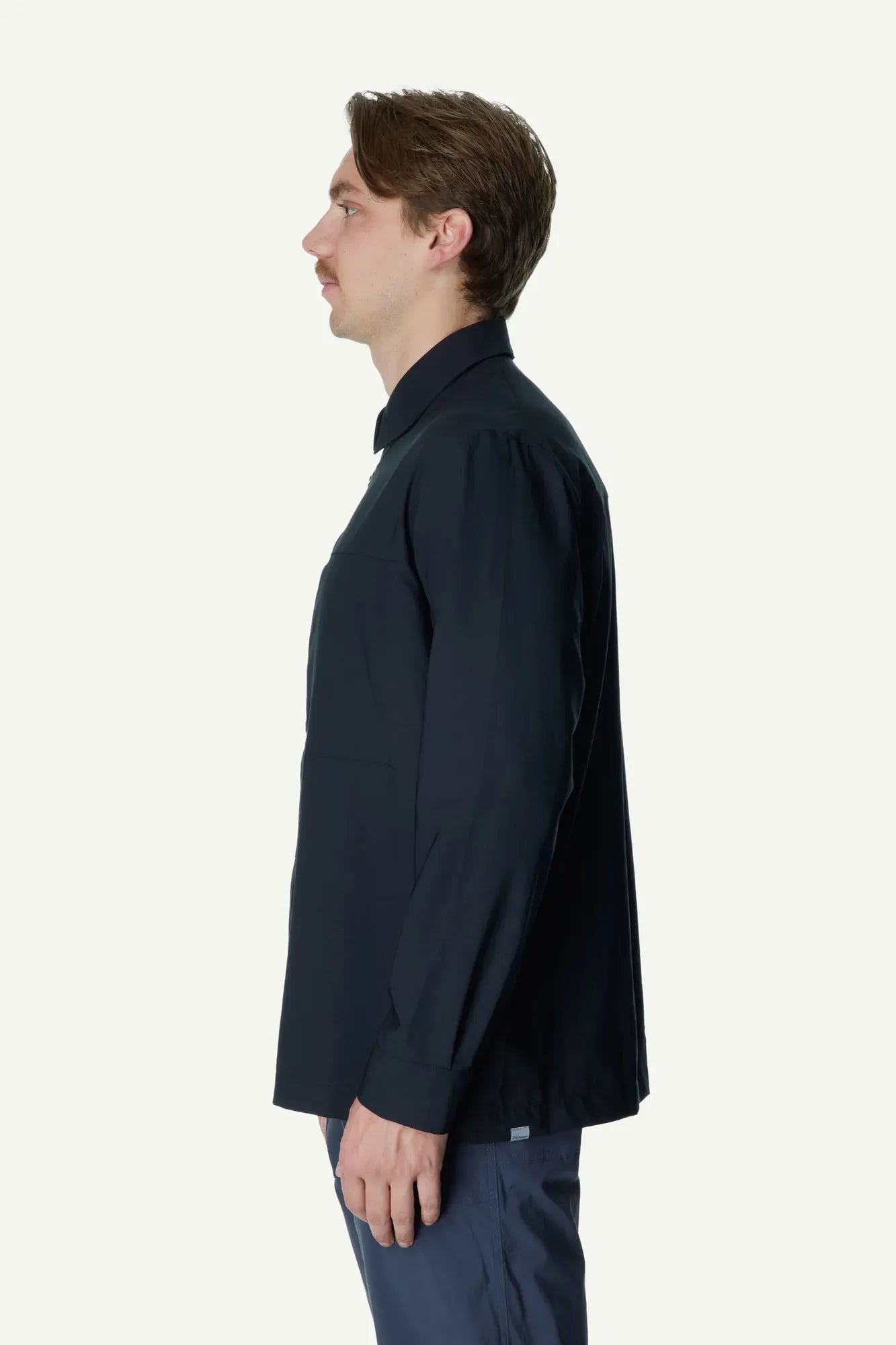 860060_900_201_Men_Symbio_Field_Shirt_true_black_A372_c_low