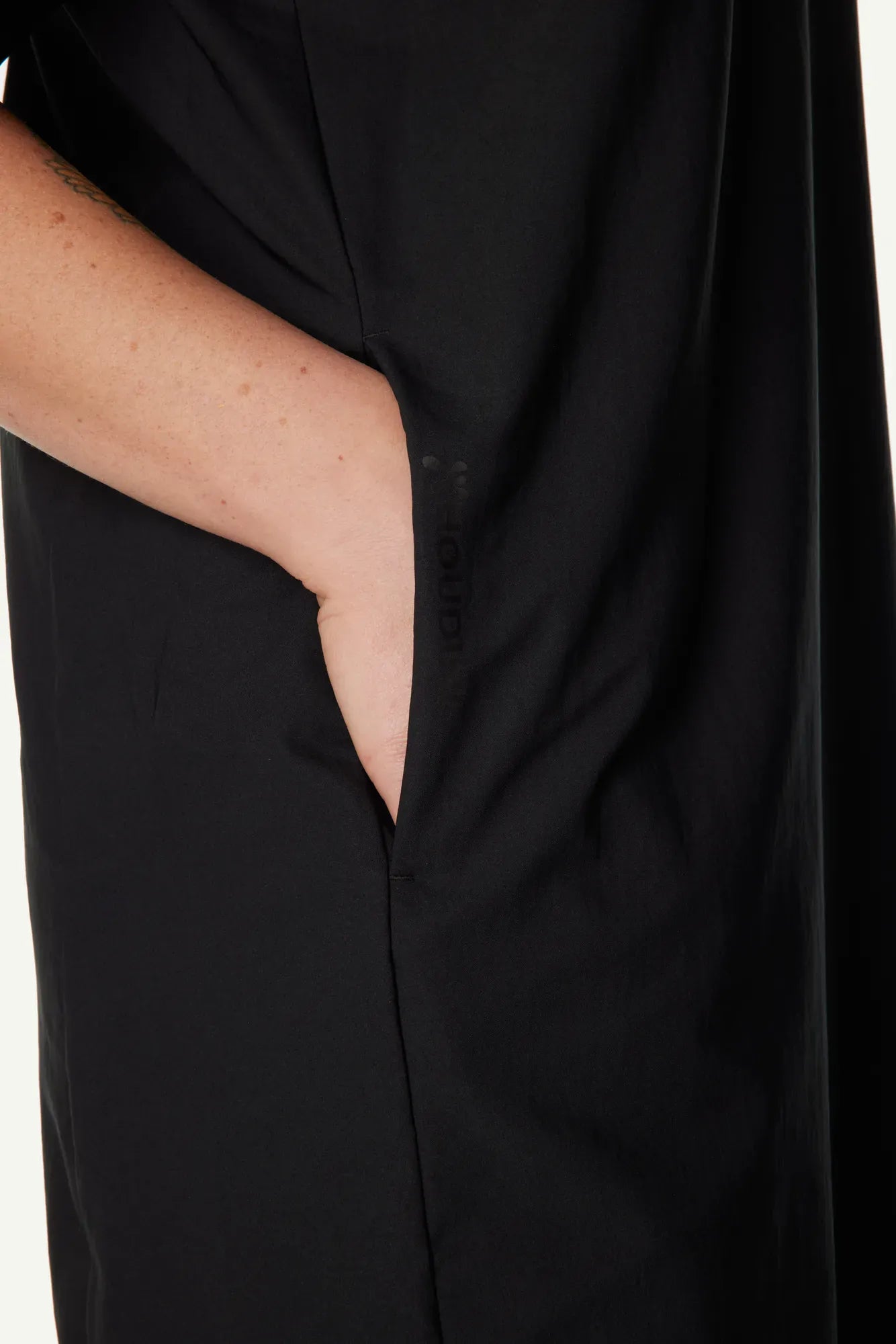 860067_900_204_Women_Cover_Dress_true_black_A112_c_low