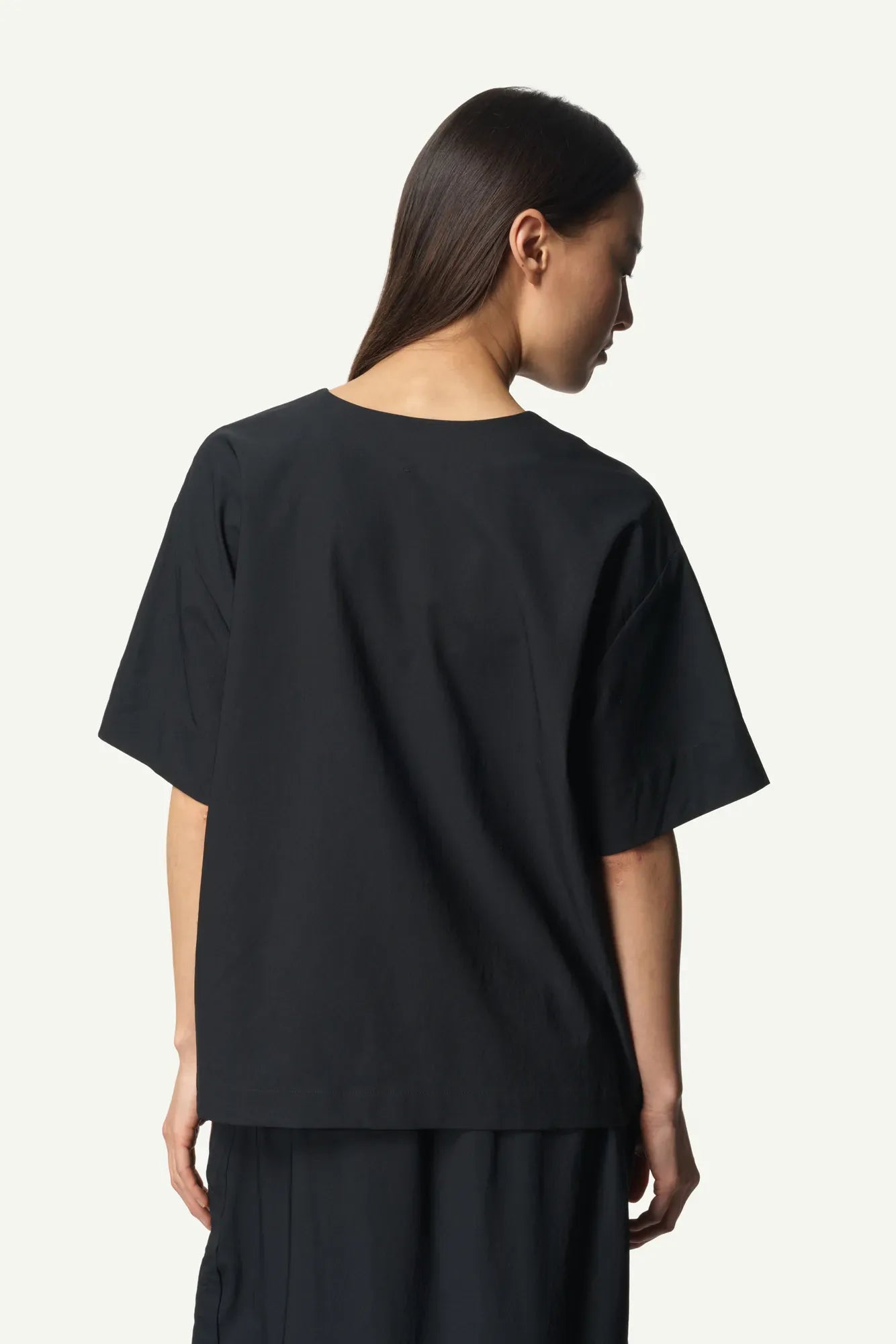 860071_900_400_Women_Cosmo_Top_II_true_black_c_low