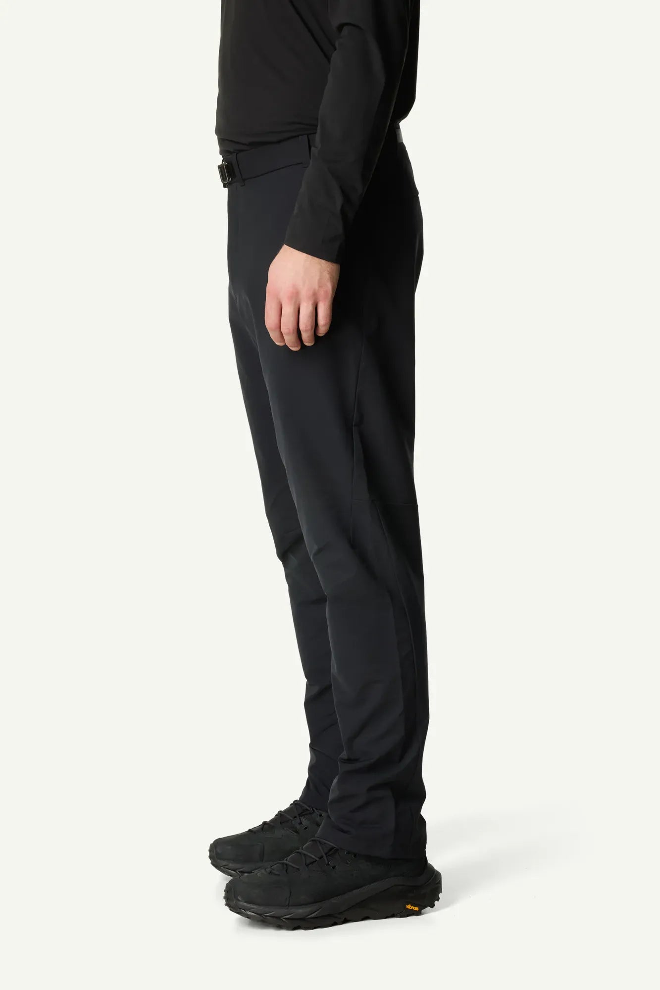 860087_900_201_Men_Nomad_Tech_Pants_true_black_c_low