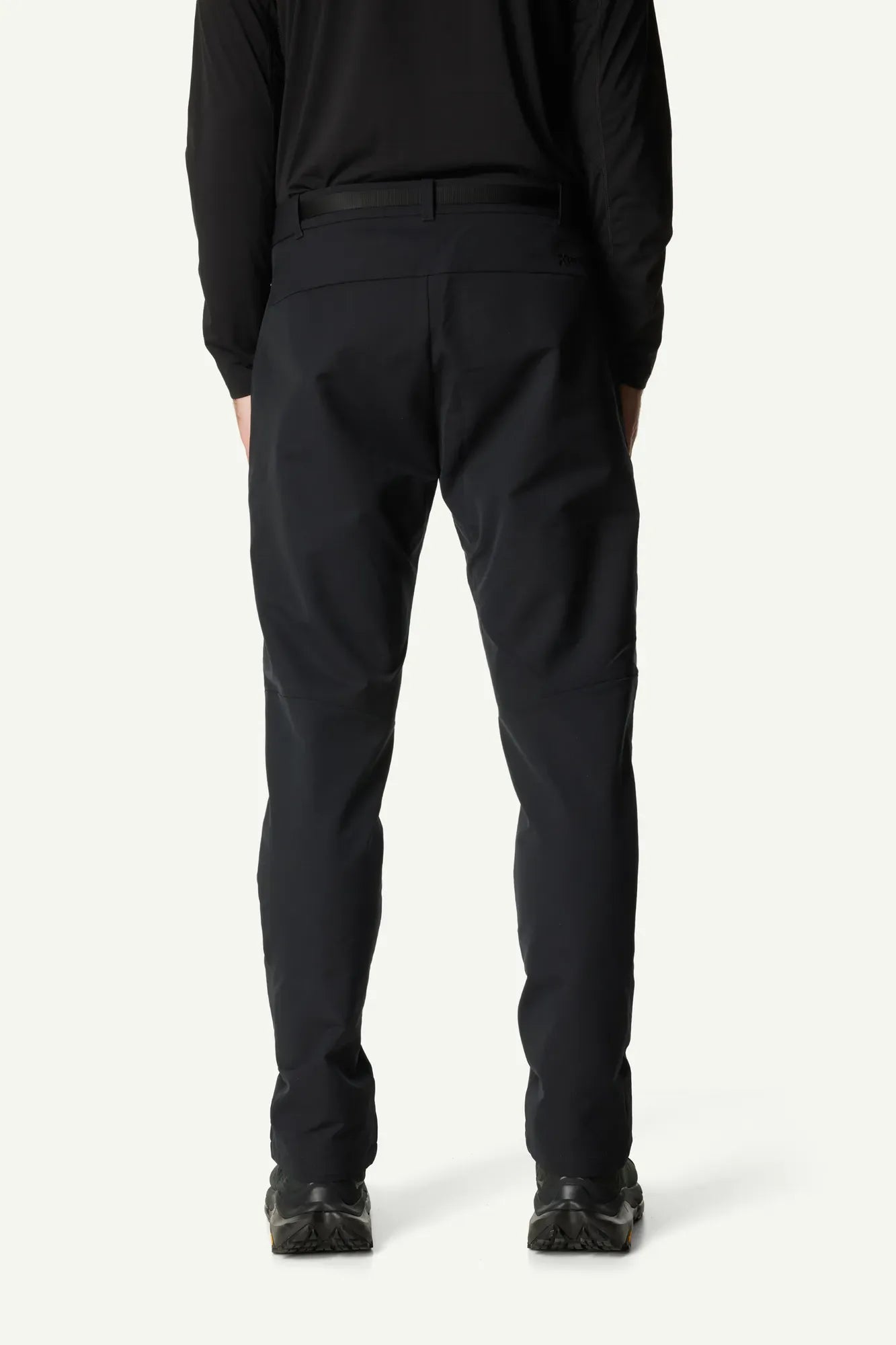 860087_900_202_Men_Nomad_Tech_Pants_true_black_c_low