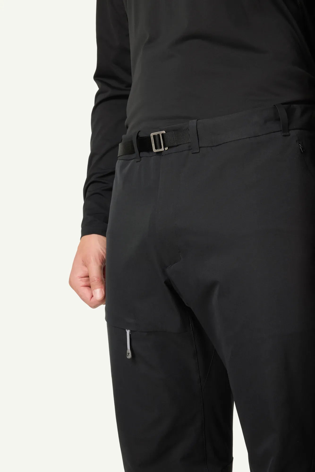 860089_900_600_Men_Core_Tech_Pants_true_black_c_low
