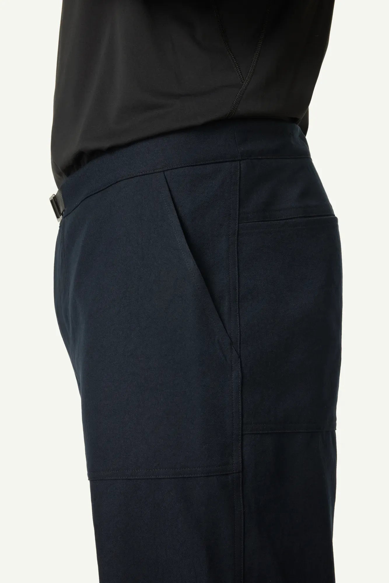 860089_900_606_Men_Core_Tech_Pants_true_black_c_low